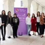 Eva Morón, Ana de Miguel, Ana Belén Alonso, Paola Torres, Nachi García, Irene Sanz, Miriam Navarro, Almudena Alberca y Charo López, participantes en Talento Mujer. J.C.Castillo